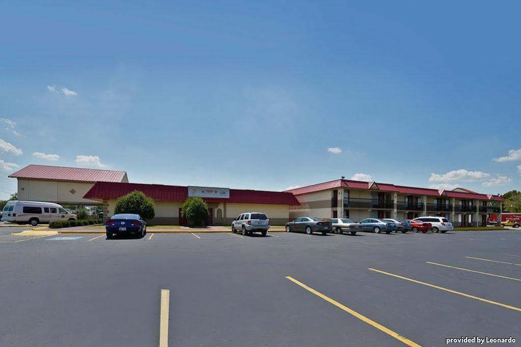 Best Western Tulsa Airport Exterior photo